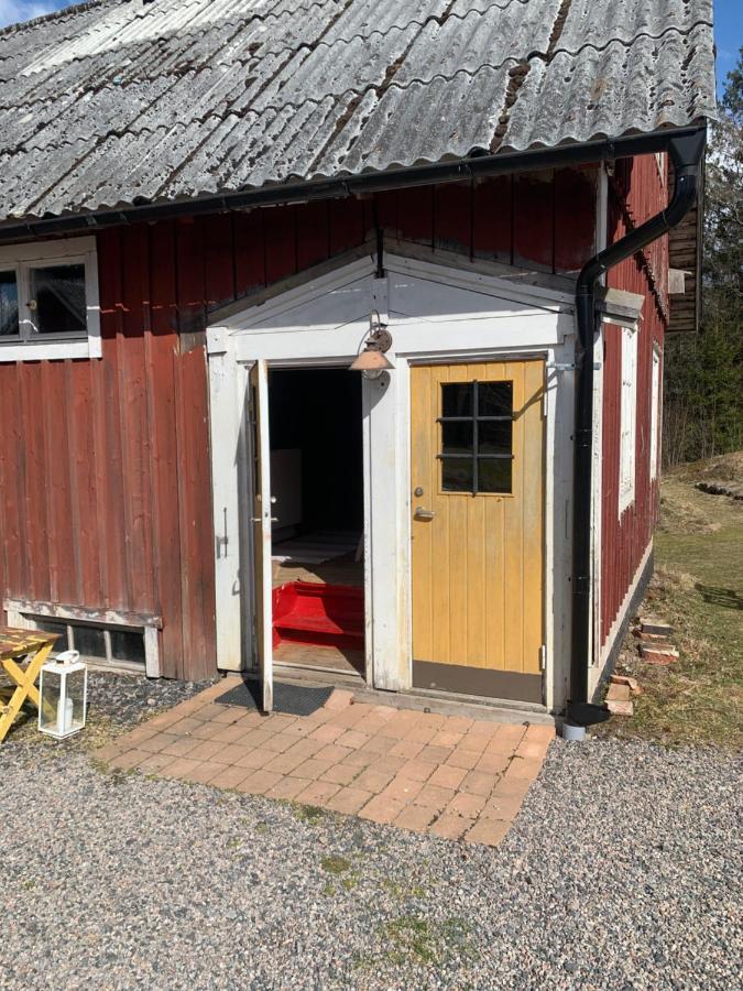 En Lantlig Idyll Med Skogen Precis Utanfoer Doerren! Ullared Exterior foto